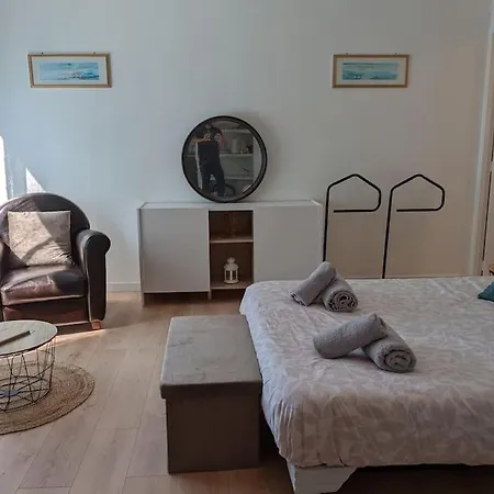 Apartment Beau A Deux Pas De La Gare - Kerlaouen