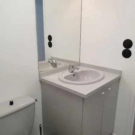 Apartment Beau A Deux Pas De La Gare - Kerlaouen *